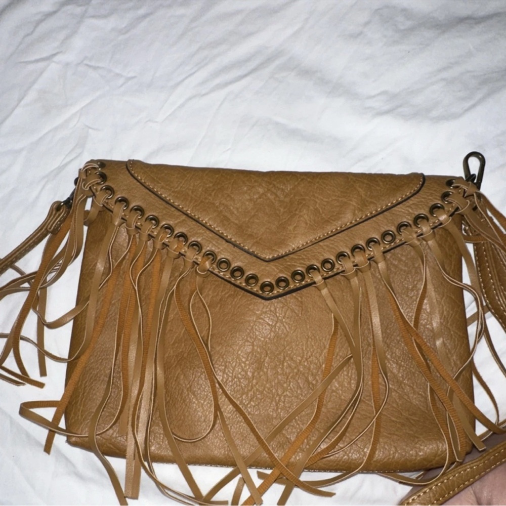 Ampere Tan Fringe Grommet Brass Hardware Magnetic Zip Shoulder Women's Bag Purse